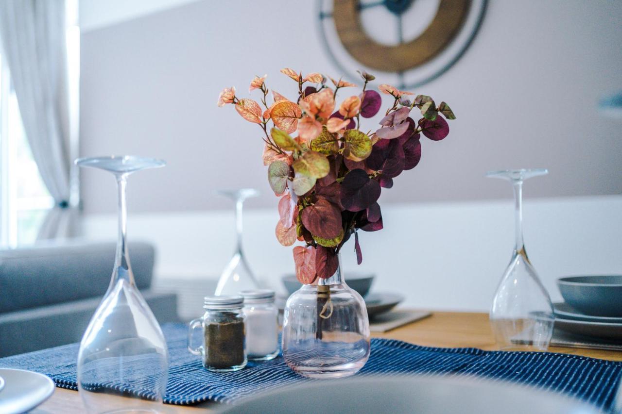 Stunning 2 Bed Apt By Greenstay Serviced Accommodation - Located In Formby Village - Perfect For Short & Long Stays - Couples, Friends & Families & Business Travellers All Welcome - Dog Friendly - 7 Exteriér fotografie