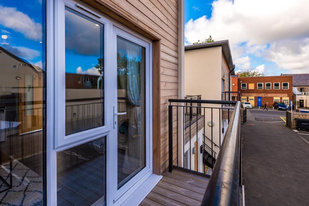 Stunning 2 Bed Apt By Greenstay Serviced Accommodation - Located In Formby Village - Perfect For Short & Long Stays - Couples, Friends & Families & Business Travellers All Welcome - Dog Friendly - 7 Exteriér fotografie