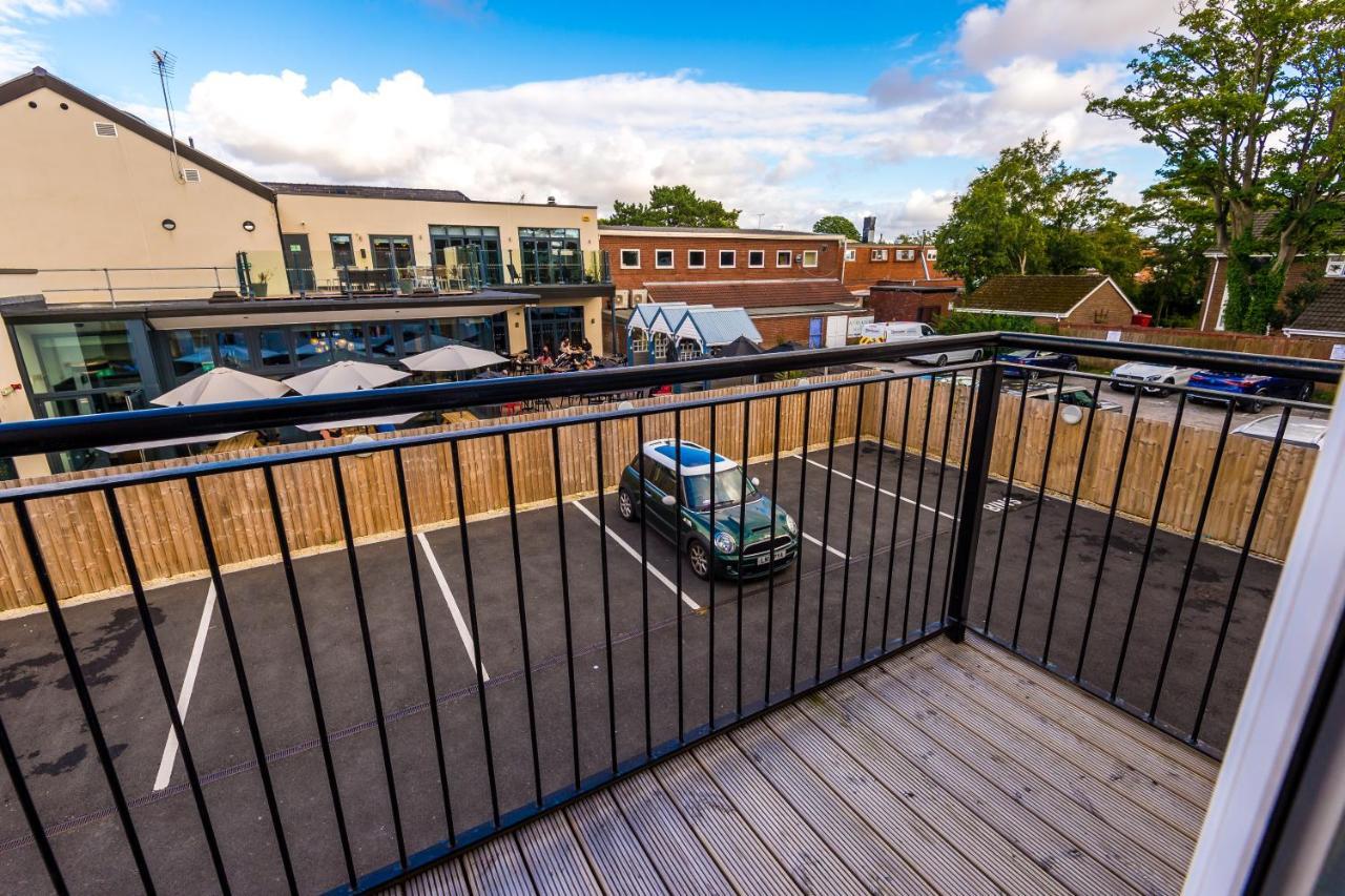 Stunning 2 Bed Apt By Greenstay Serviced Accommodation - Located In Formby Village - Perfect For Short & Long Stays - Couples, Friends & Families & Business Travellers All Welcome - Dog Friendly - 7 Exteriér fotografie
