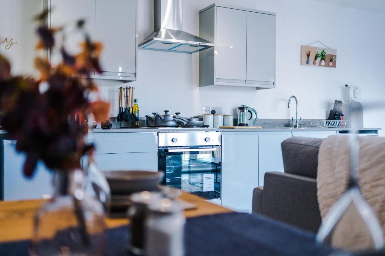 Stunning 2 Bed Apt By Greenstay Serviced Accommodation - Located In Formby Village - Perfect For Short & Long Stays - Couples, Friends & Families & Business Travellers All Welcome - Dog Friendly - 7 Exteriér fotografie